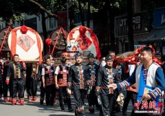 （新春走基层）中缅边境云南澜沧拜年活动热闹非凡